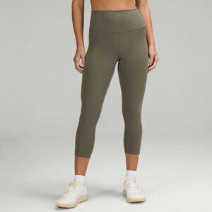 LULULEMON WUNDER UNDER TRAIN HIGH RISE CROP 23" IN ARMY GREEN SIZE 4
